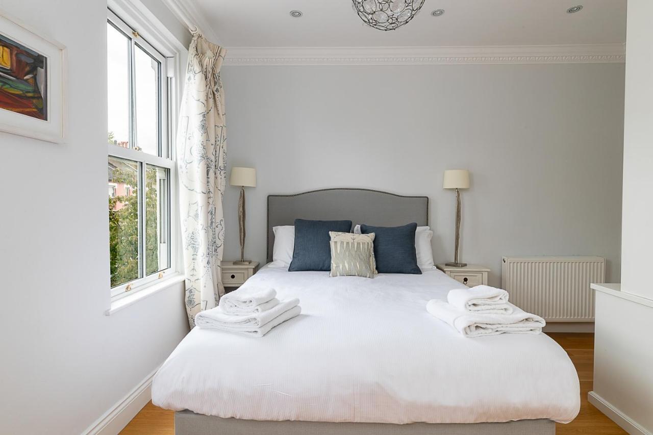 Joivy Stunning 3 Bed, 2 Bath House With Garden And Rooftop Terrace Appartement Londen Buitenkant foto